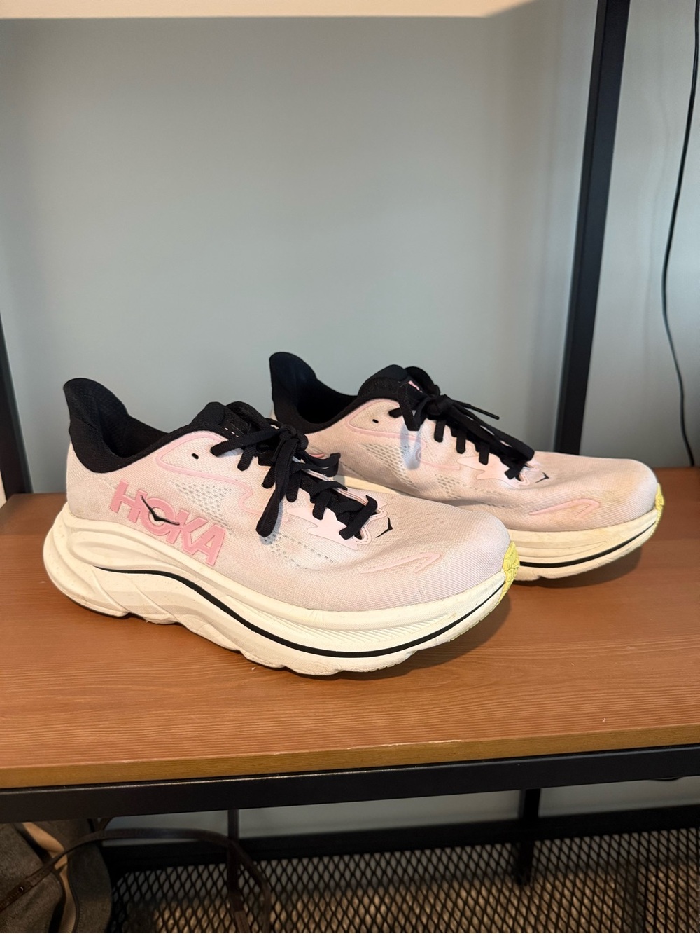 Hoka Clifton 10